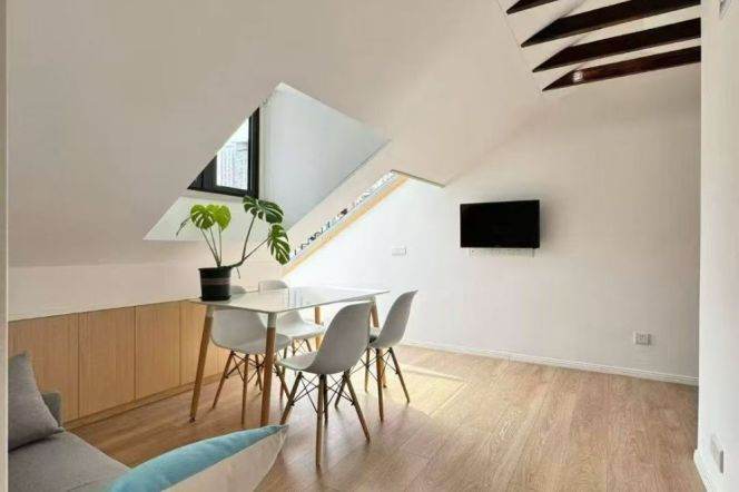 Changping rd 2BR apartment