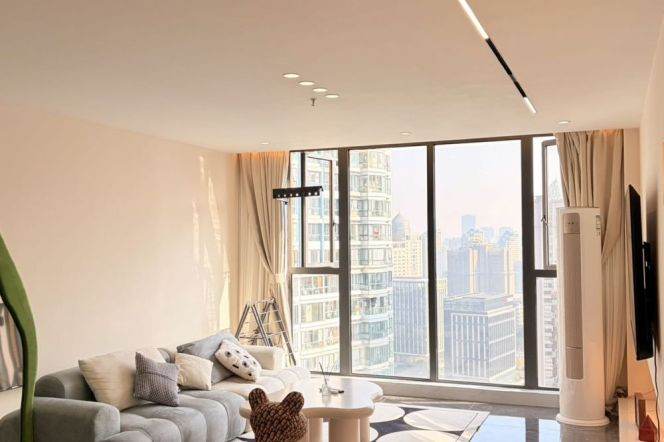 1 Big Br, 1 Living room, 80 sqm, High rise Building @ Xiaonanmen station L9
