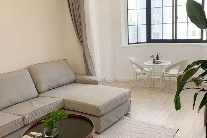 Elevator 1BR · Shimen 2nd Road · 5 mins to Metro Lines 1/12/13 · Hanzhong Road