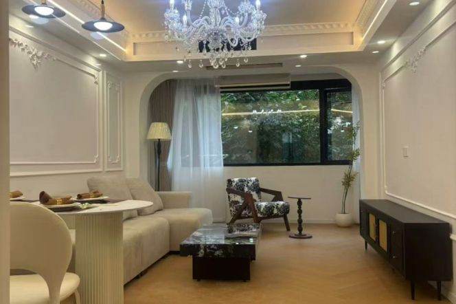 2 Brs, 1 Living room, Floor heating/Central ac/Oven, 110 sqm @ Yaohong L15