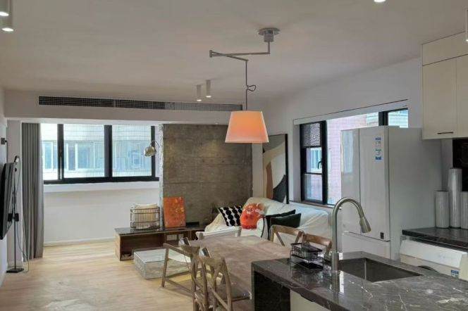 Jing'an temple 2+1BR apartment