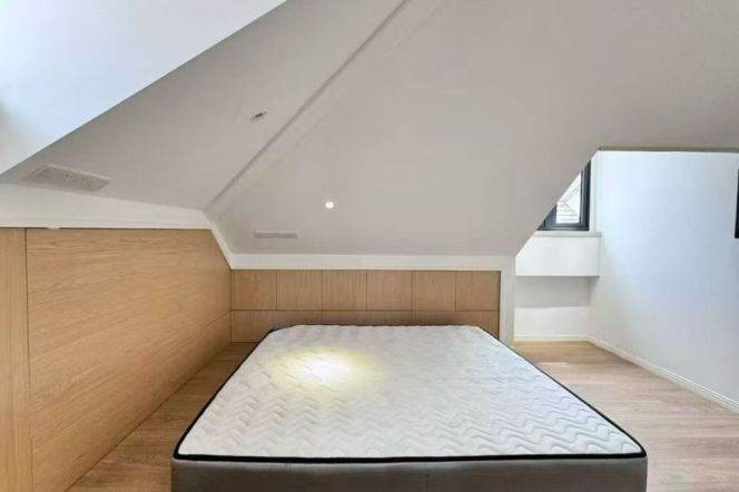 Changping rd 2BR apartment