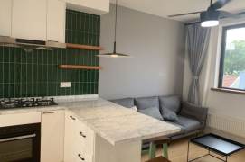 Good location 1Br/2Lr/1Bt@L1/7 Changshu Rd Station 