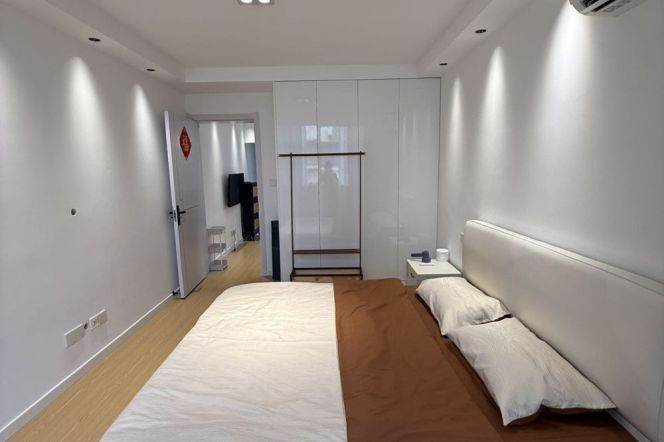 affordable 2brs - oven- bright- line 2/11 jiangsu road 