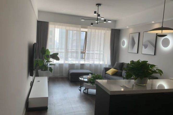Modern 2brs with floor heating in central Jing an