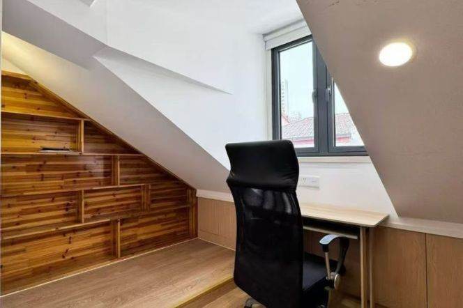 Changping rd 2BR apartment