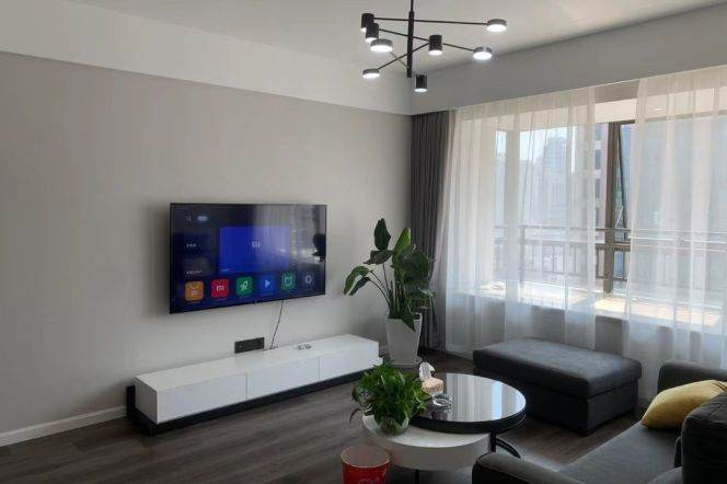 Modern 2brs with floor heating in central Jing an
