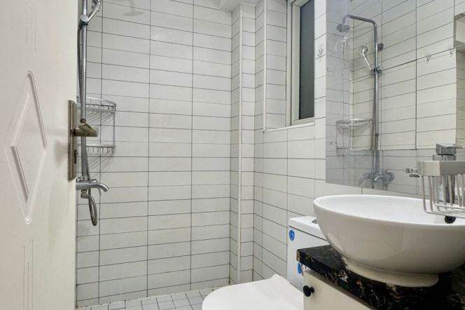 Homey Quality 1Bed Separated Living Room@Jiaotong Univercity