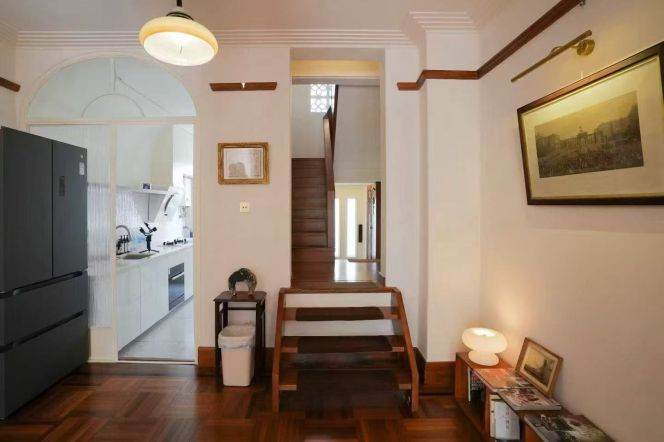 Beautiful High quality 5BR APT Yuyuan Rd 56k