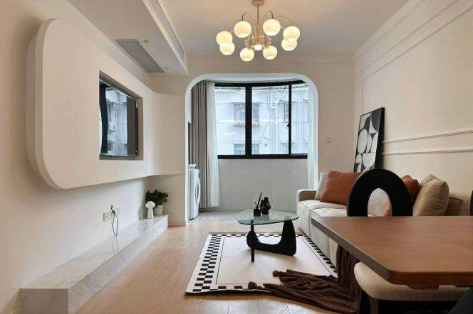 8k Brand new 1Br Nr Jiangsu Rd.line2/11