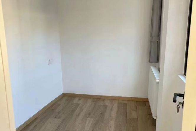 IAPM Nanchang rd/South Maoming rd wall heat 2brs/2lv/2bts apt;L1/10/12