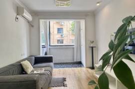 Homey Quality 1Bed Separated Living Room@Jiaotong Univercity
