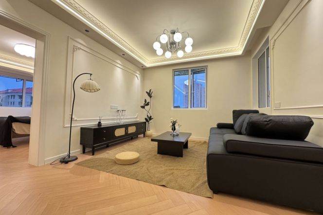 Brand new 2br with floor heating @Changning Line 2&10