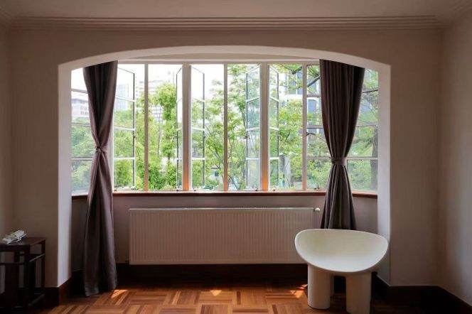 Beautiful High quality 5BR APT Yuyuan Rd 56k