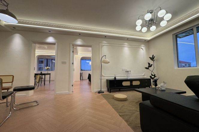 Brand new 2br with floor heating @Changning Line 2&10