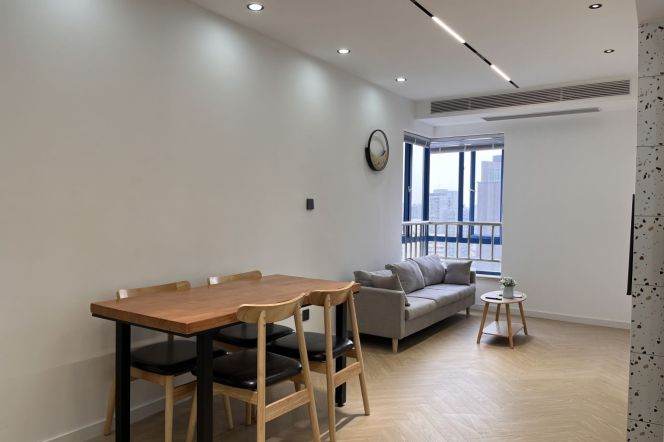 Modern&Bright&Spacious 1Br + elevator /Next to L2&11 Jiangsu Rd /L14 Wuding rd 