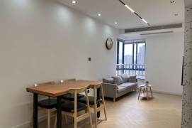 Modern&Bright&Spacious 1Br + elevator /Next to L2&11 Jiangsu Rd /L14 Wuding rd 