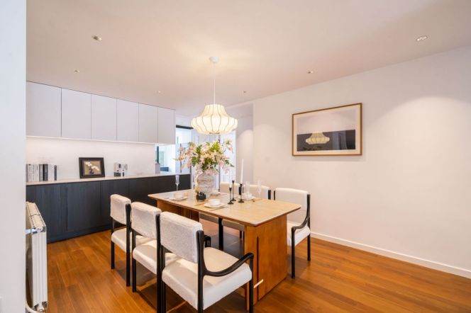 zhongshan park -3brs -2bath cosy - elevator - quality 