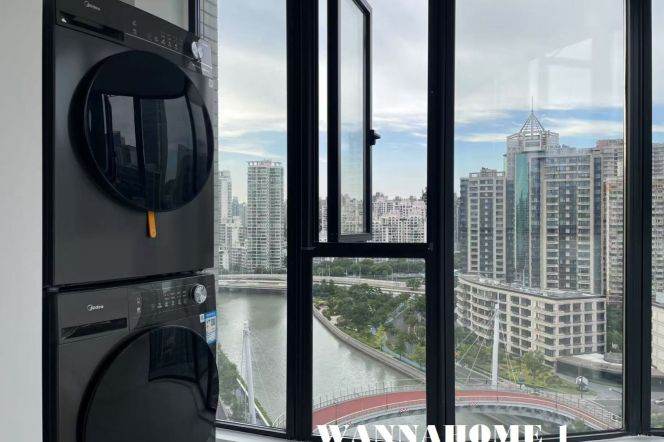 Modern&Bright&Spacious 3Bdrs 2Baths Apt+Great Compound+Suzhou Creek+L13 Jiang Ning Rd