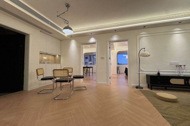 Brand new 2br with floor heating @Changning Line 2&10