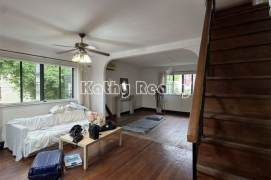 Beautiful old house 2+1 BR Yuyuan Rd 13k