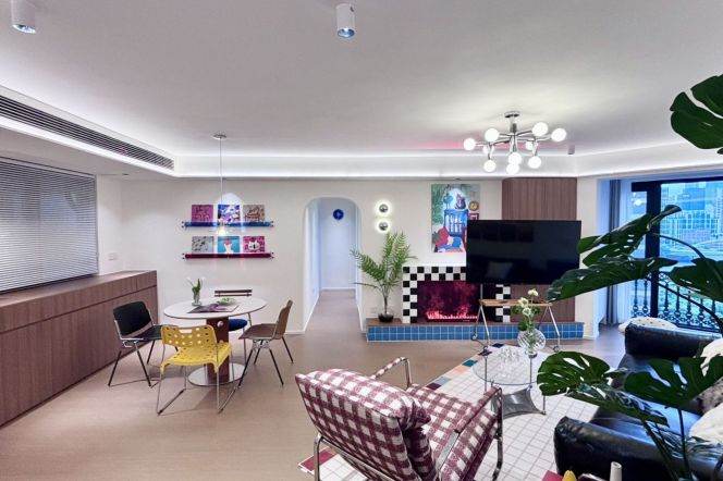 2Bdrs 1bath Apt/Spacious&Modern Line 1/12/13 Hanzhong Rd/Good View/Suzhou Greek