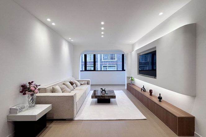  2Bdrs 2Baths /Bright&Modern&Spacious/Large Closet/Line 7 Changping Rd/stairs/120sqm