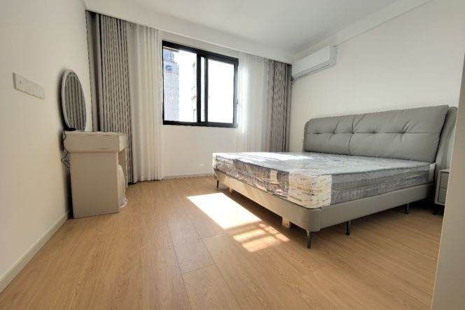 jiangsu rd Brand new 3BR/2Baths/150sqm@L2/11