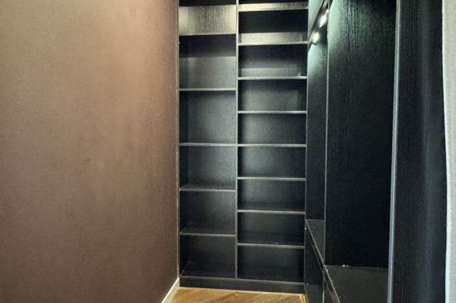 Sunny 2Br Apt + open balcony +heating | Shanghai Library L10 & Hengshan rd L1