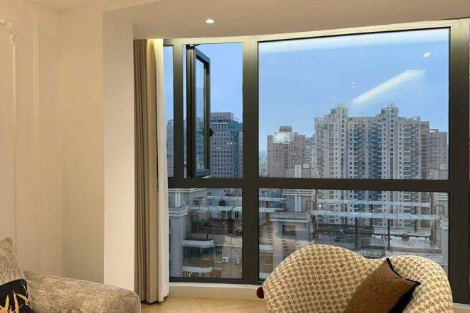 yishan rd new decoration 1BR/big living room@L3/4/9