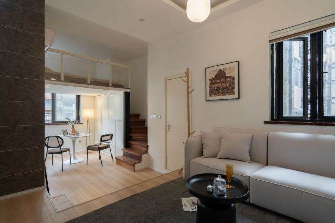 West Nanjing rd/cozy 1br 1lr/loft/floor heating/bright room,@L12/13/2