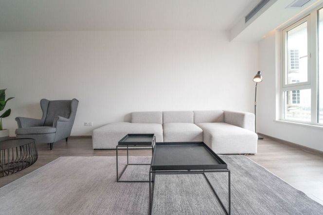 West Nanjing Road | Zhongkai City Light 3-Bedroom Apartment