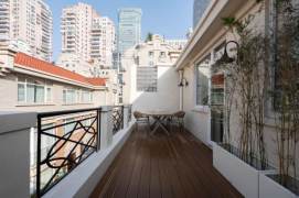 Jing’an West Nanjing Road | 3-Standalone Townhouse with Private Yard & Terraces  