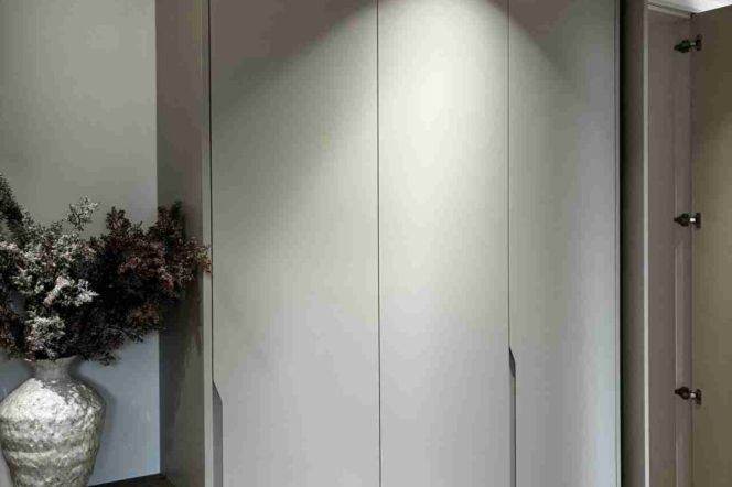 Spacious&Bright&Modern 2Bdrs 2Baths Apt+Stunning View+W Nanjing Rd CBD/+Great Compound