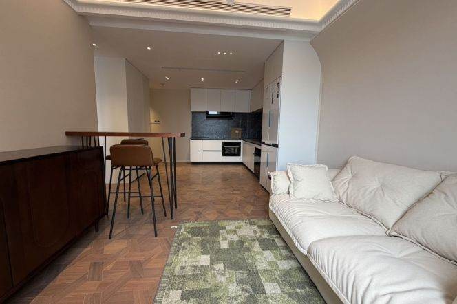 1Bdr 1Bath /Spacious&Bright /Line3/4 West Yan’an Rd/Elevator/Jiaotong University/70sqm