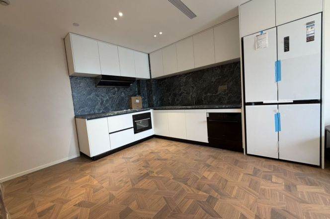 1Bdr 1Bath /Spacious&Bright /Line3/4 West Yan’an Rd/Elevator/Jiaotong University/70sqm