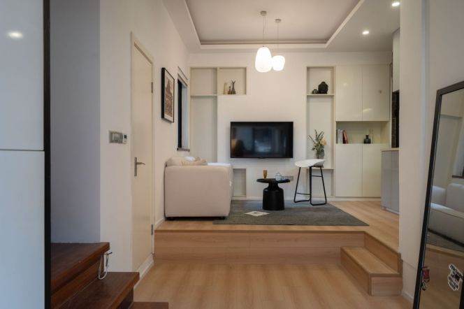 West Nanjing rd/cozy 1br 1lr/loft/floor heating/bright room,@L12/13/2