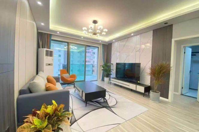 14.5k 2Br 2Bathr with floor heating and open balcony Nr Changshou Rd.line7/13