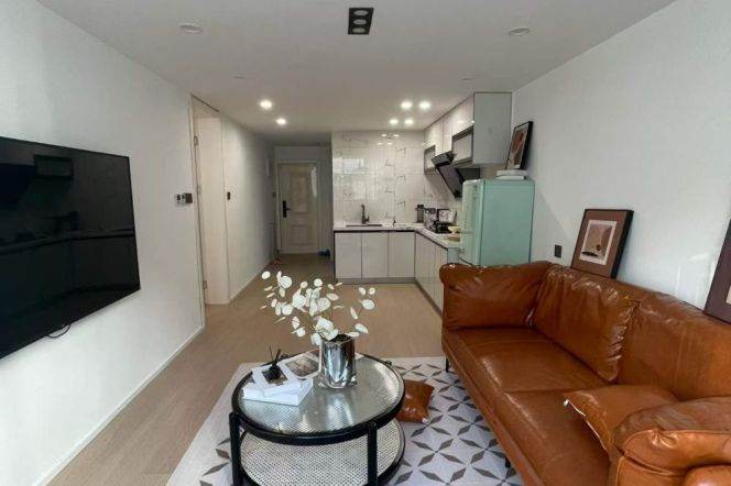 jing'an temple 1BR/big living room@L2/7