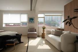 Jing’an West Nanjing Road | 3-Standalone Townhouse with Private Yard & Terraces  