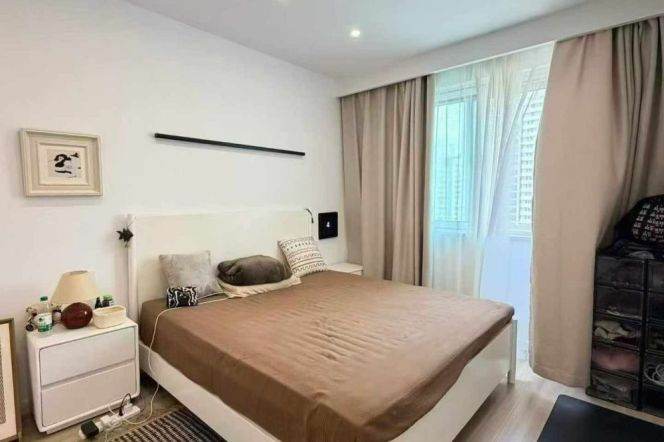 2Bdrs 2Baths /Spacious&Bright /Line14 Zhongning Rd/Elevator/Zhenru CBD/120sqm