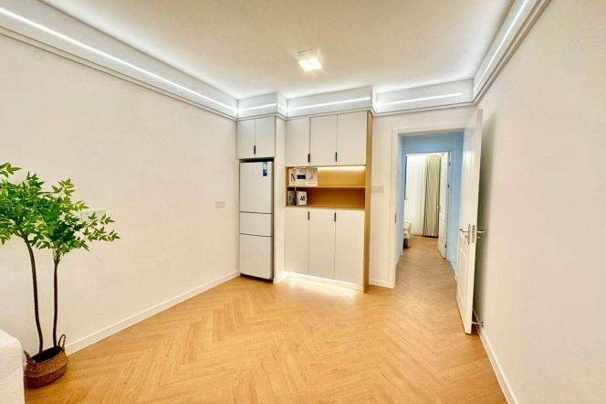 Hongqiao rd/elevator 1br 2lr/spacious&modern/bright room,@L10/3/4