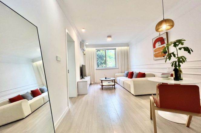 hongqiao rd station one bedroom
