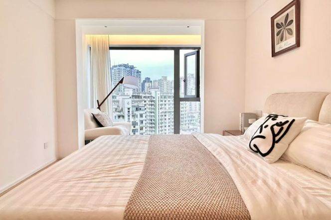 2 Brs, 1 Living room, Floor heating/Central ac/Oven, 130 sqm @ Wuning metro L13