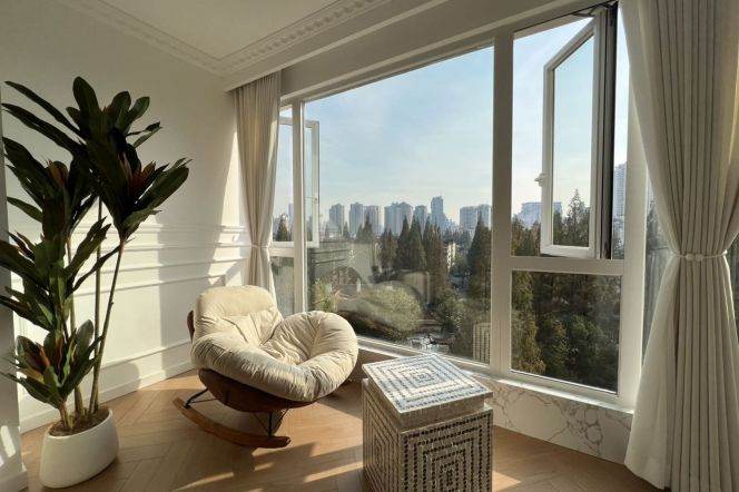 Jing'an| Spacious 2BR with Ceiling Windows, Nice View, L2/11/14