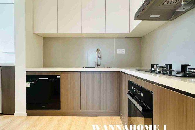 Great Compound+Spacious&Modern 2Bdrs 1bath Apt+L3/4/10 Hongqiao Rd+Open Balcony+Stunning View