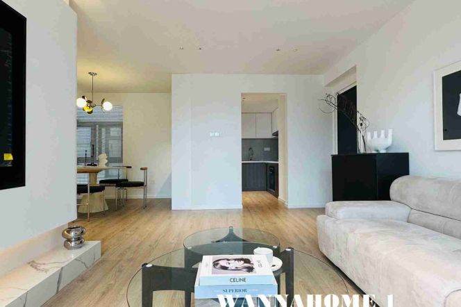 Great Compound+Spacious&Modern 2Bdrs 1bath Apt+L3/4/10 Hongqiao Rd+Open Balcony+Stunning View