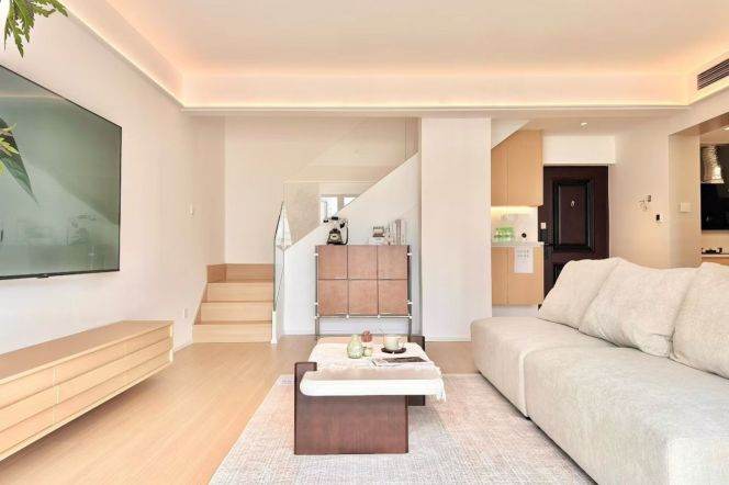 2 Brs, 1 Living room, Floor heating/Central ac/Oven, 130 sqm @ Wuning metro L13