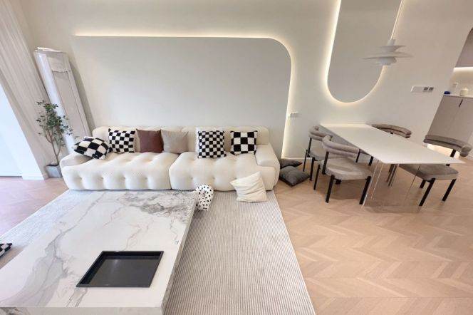 3 Brs, 2 Baths, Floor heating/Central ac/Oven, 150 sqm @ Changshou metro L7&13