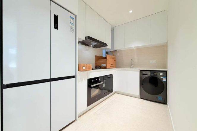  Brand new 1br lanehouse nr Jing'an Temple  Line 2/7/14  